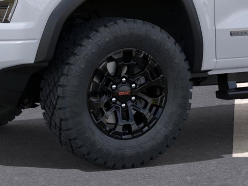 New 2026 GMC Canyon Elevation RWD image 9
