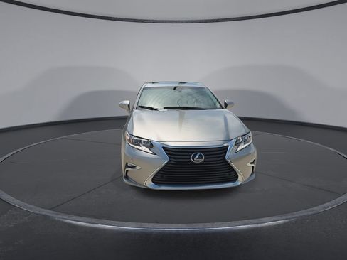Used 2018 Lexus ES 350 w/ Premier Package FWD image 3