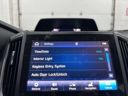 Used 2021 Subaru Crosstrek Hybrid w/ Moonroof Package w/Navigation AWD/4WD image 33