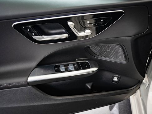 Used 2025 Mercedes-Benz C 300 C 300 image 24