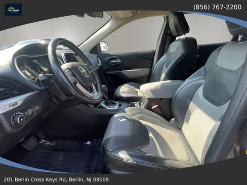 Used 2014 Jeep Cherokee Limited w/ Luxury Group image 16