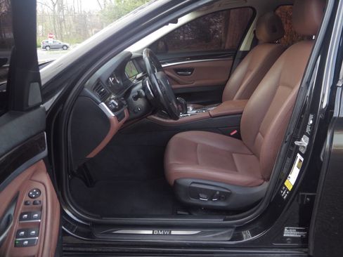 Used 2016 BMW 535i xDrive Sedan w/ Driver Assistance Package image 10