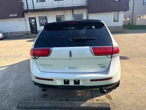 Used 2013 Lincoln MKX AWD image 6