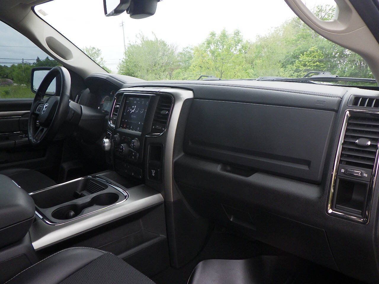 Used 2018 RAM 1500 Sport w/ Sport Premium Group AWD/4WD image 21