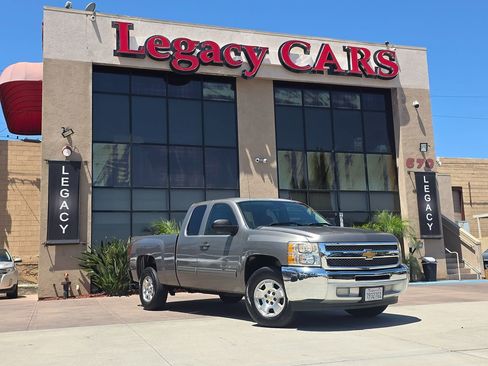 Used 2012 Chevrolet Silverado 1500 LT w/ All-Star Edition RWD image 2