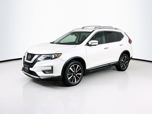 Used 2020 Nissan Rogue SL image 3