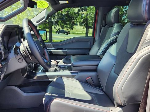 Used 2025 Ford F150 Raptor AWD/4WD image 8