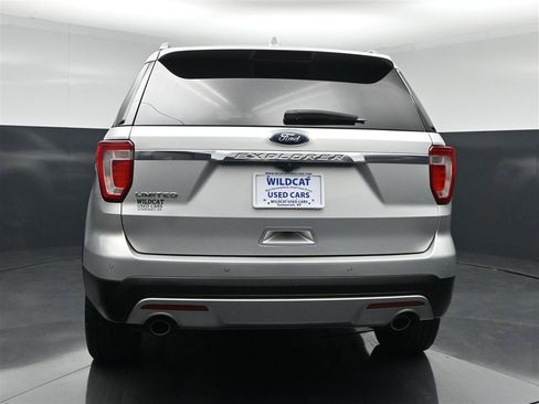 Used 2017 Ford Explorer Limited FWD image 7