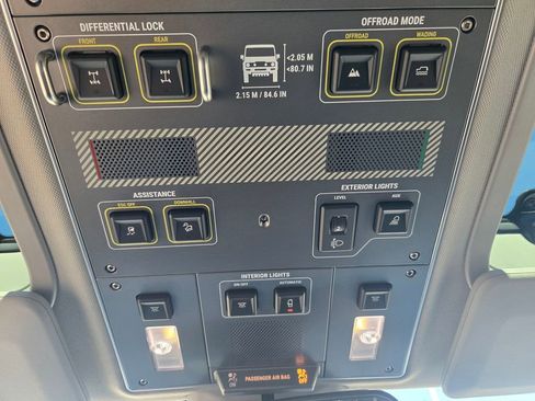 Used 2025 INEOS Grenadier AWD/4WD image 19