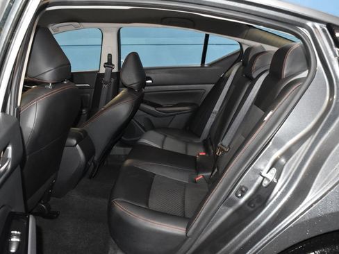 Certified 2025 Nissan Altima 2.5 SR image 17