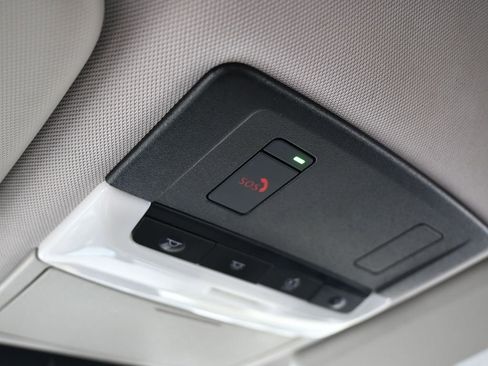 Used 2022 Mitsubishi Outlander SE image 25