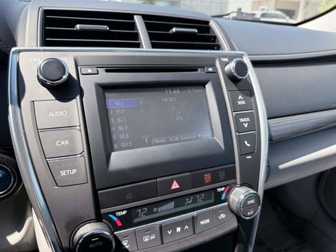 Used 2016 Toyota Camry LE FWD image 19
