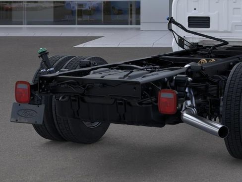 New 2026 Ford F450 XL w/ XL Chrome Package RWD image 21