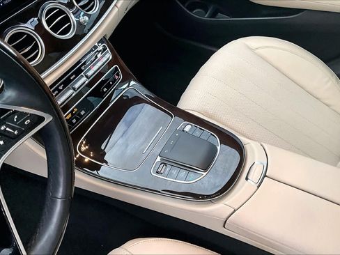Certified 2022 Mercedes-Benz E 350 Sedan image 17