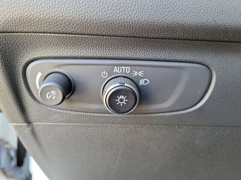 Certified 2023 Buick Envision Essence FWD image 22