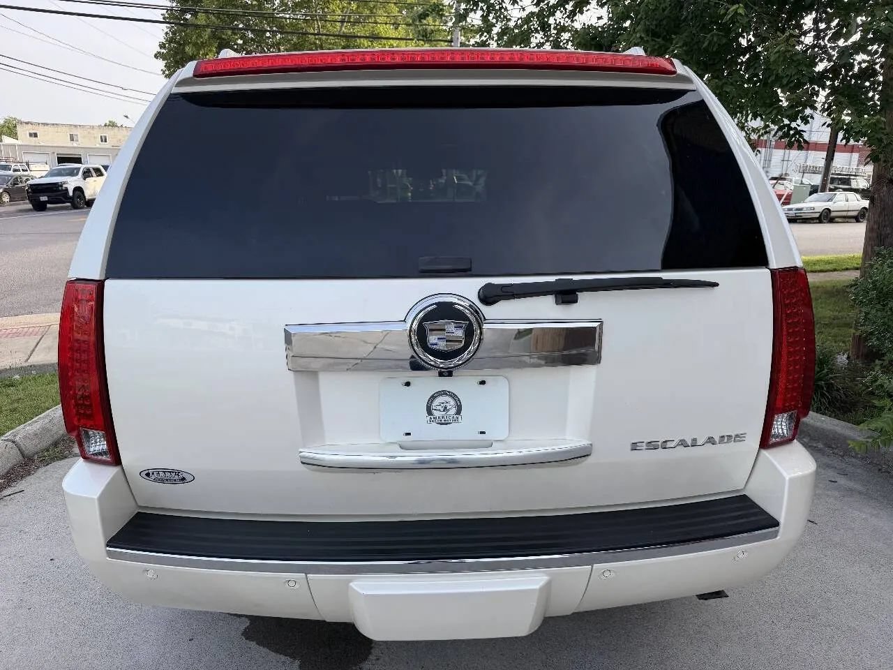 Used 2009 Cadillac Escalade 4WD Hybrid image 9
