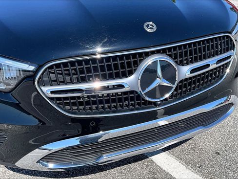 Used 2025 Mercedes-Benz GLC 300 image 30