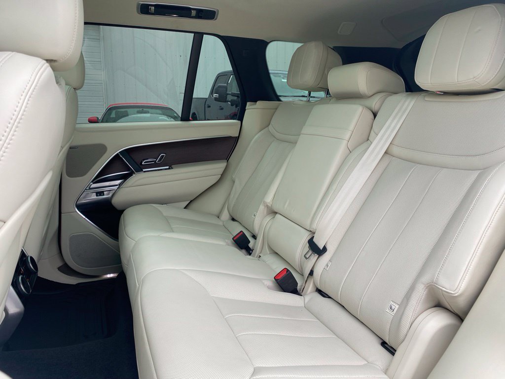 Used 2023 Land Rover Range Rover SE AWD/4WD image 42
