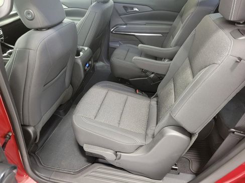 Certified 2025 Chevrolet Traverse LT AWD/4WD image 21