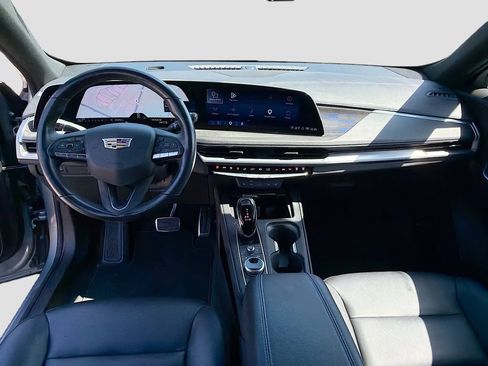 Used 2024 Cadillac XT4 Sport AWD/4WD image 27