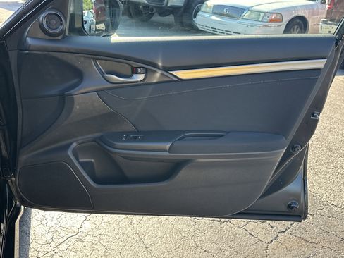 Used 2018 Honda Civic EX image 15