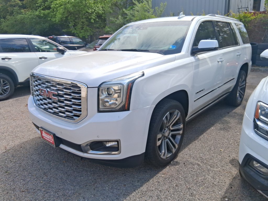 Used 2018 GMC Yukon Denali w/ Denali Ultimate Package AWD/4WD image 3