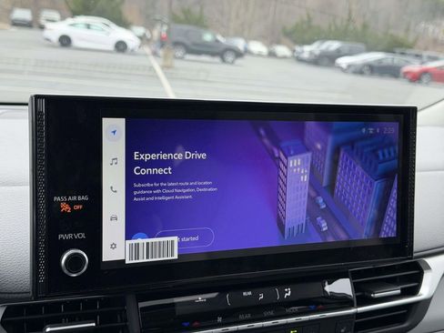 New 2026 Toyota Sienna XLE image 3