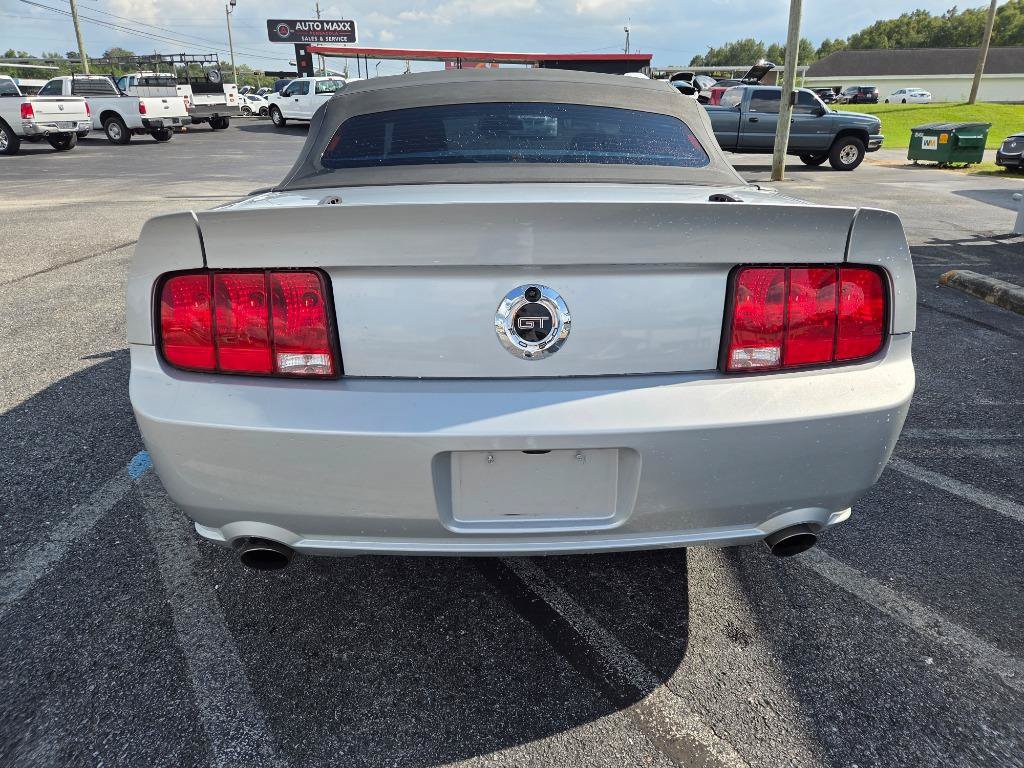 Used 2006 Ford Mustang GT RWD image 7