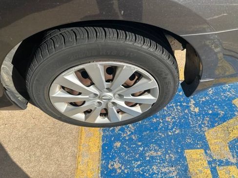 Used 2014 Nissan Sentra SV FWD image 10