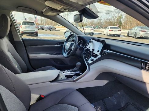 Used 2023 Toyota Camry LE image 11