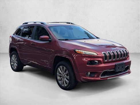 Used 2016 Jeep Cherokee Overland w/ Technology Group image 3
