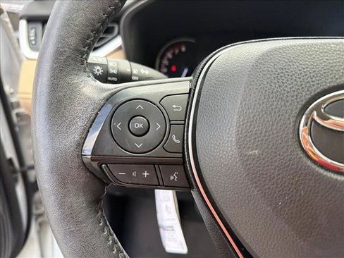Used 2020 Toyota RAV4 Limited AWD/4WD image 14