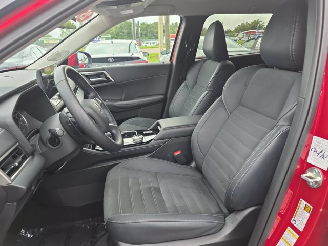 Used 2025 Mitsubishi Outlander SE AWD/4WD image 22