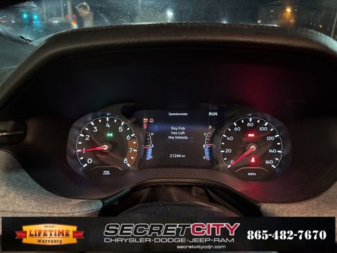 Used 2023 Jeep Compass Sport image 37