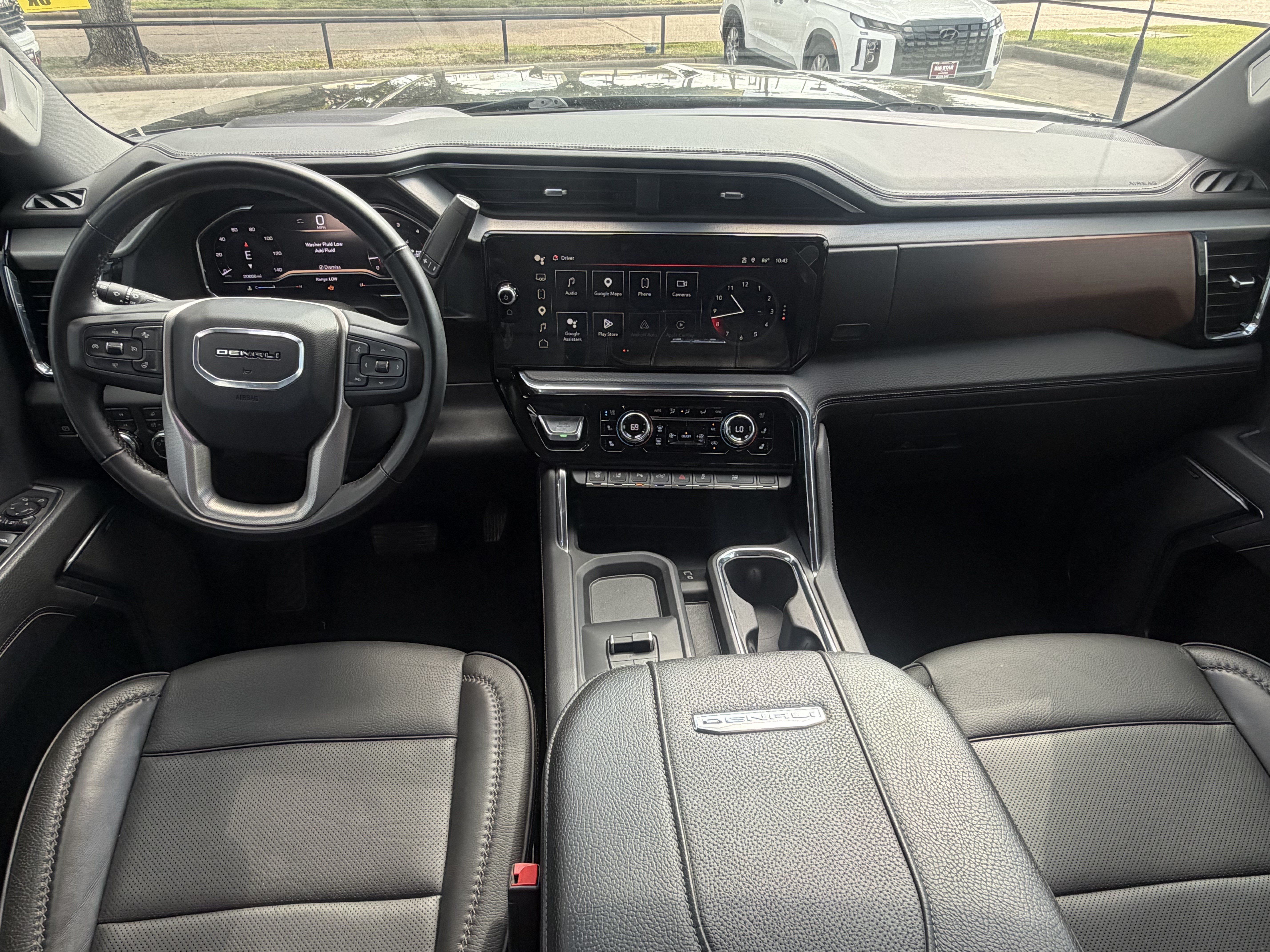 Used 2025 GMC Sierra 3500 Denali AWD/4WD image 10