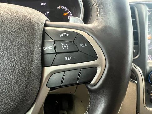 Used 2016 Jeep Grand Cherokee Overland AWD/4WD image 26