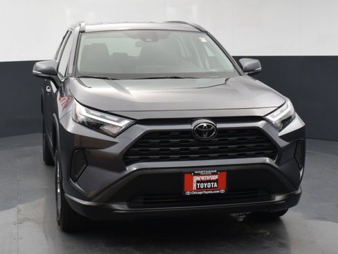 Used 2025 Toyota RAV4 XLE AWD/4WD image 7