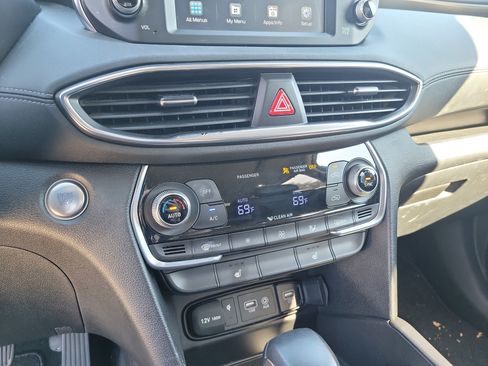 Used 2020 Hyundai Santa Fe SEL FWD image 19