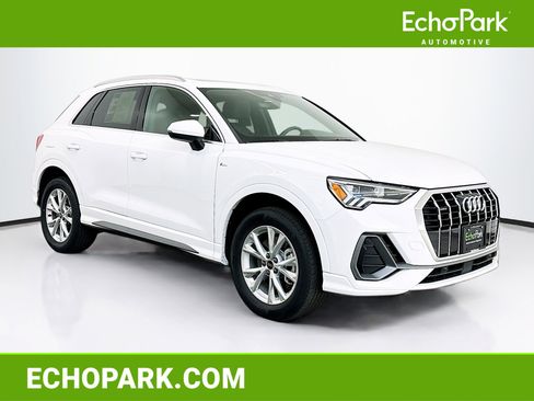 Used 2025 Audi Q3 2.0T Premium image 1