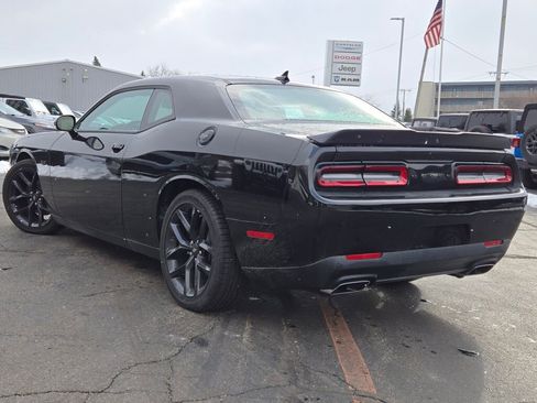 Used 2023 Dodge Challenger R/T w/ Blacktop Package image 10