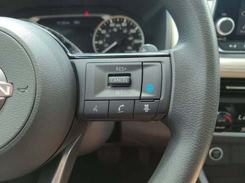 Certified 2023 Nissan Rogue SV FWD image 27