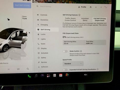 Used 2023 Tesla Model Y AWD image 18