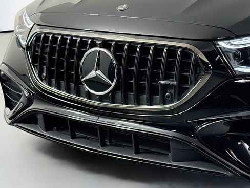 New 2026 Mercedes-Benz E 53 AMG e 4MATIC Sedan image 12