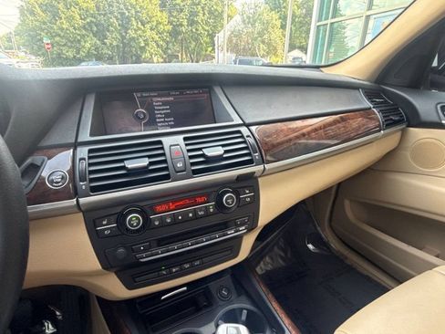 Used 2011 BMW X5 xDrive35d AWD/4WD image 24