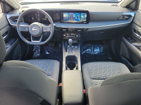 New 2026 Nissan Kicks SV w/ SV Premium Package FWD image 13