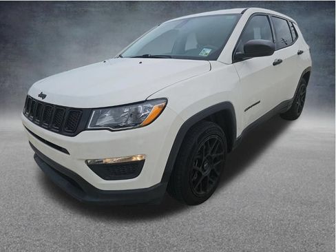 Used 2019 Jeep Compass Sport FWD image 3