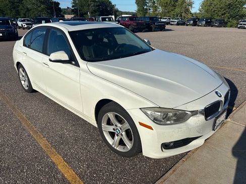Used 2013 BMW 328i xDrive Sedan AWD/4WD image 4
