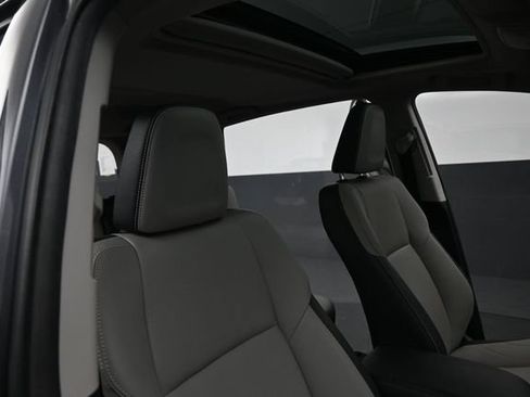 Used 2016 Toyota RAV4 Limited w/ Advanced Technology Package AWD/4WD image 30