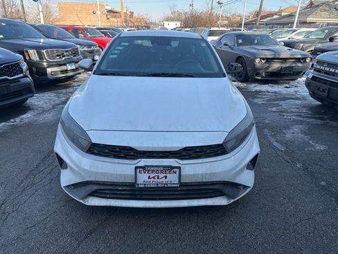 Used 2022 Kia Forte LXS image 2