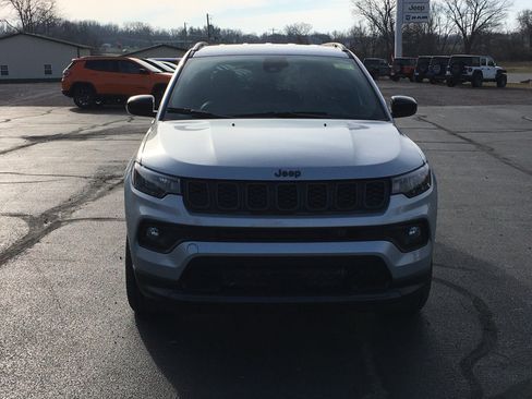 New 2026 Jeep Compass Latitude image 3